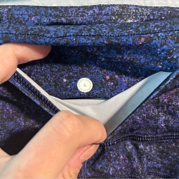 Lululemon Fast and Free High-Rise 19” Crop Nulux
Polar Lights Blue Multi - Picture 13 of 13